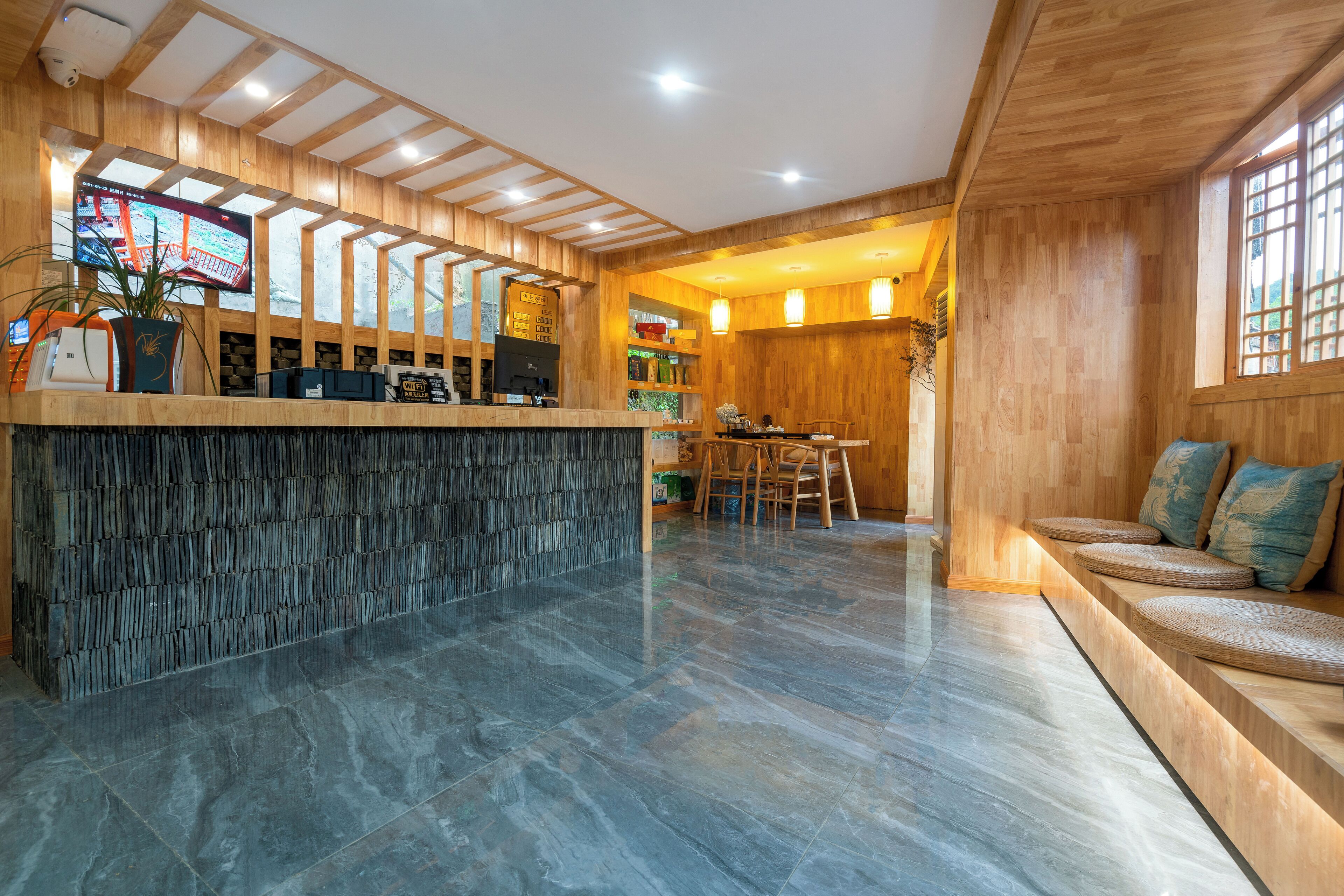 Xijiang Yunting Light Luxury Panoramic 3*