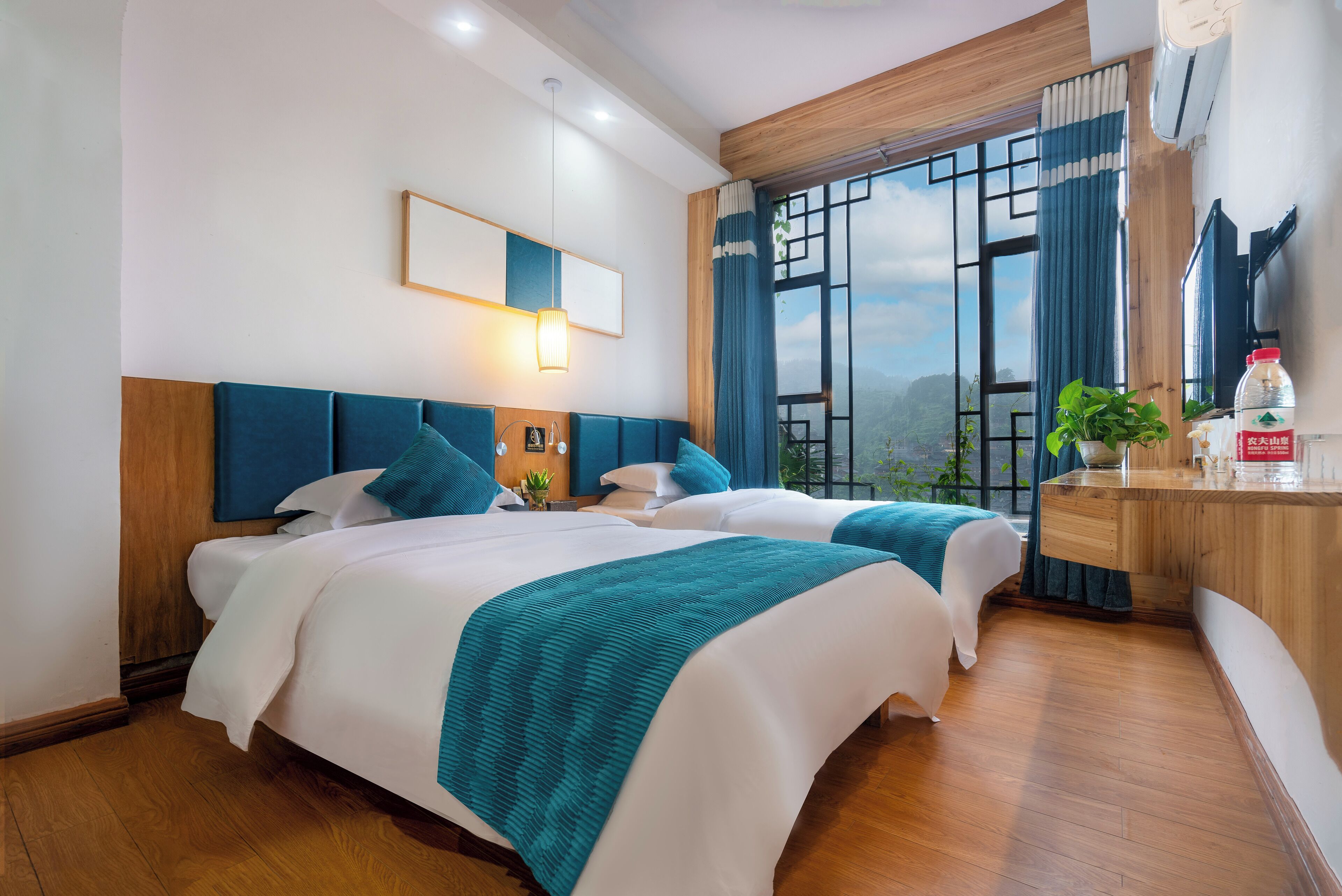 Xijiang Yunting Light Luxury Panoramic 3*