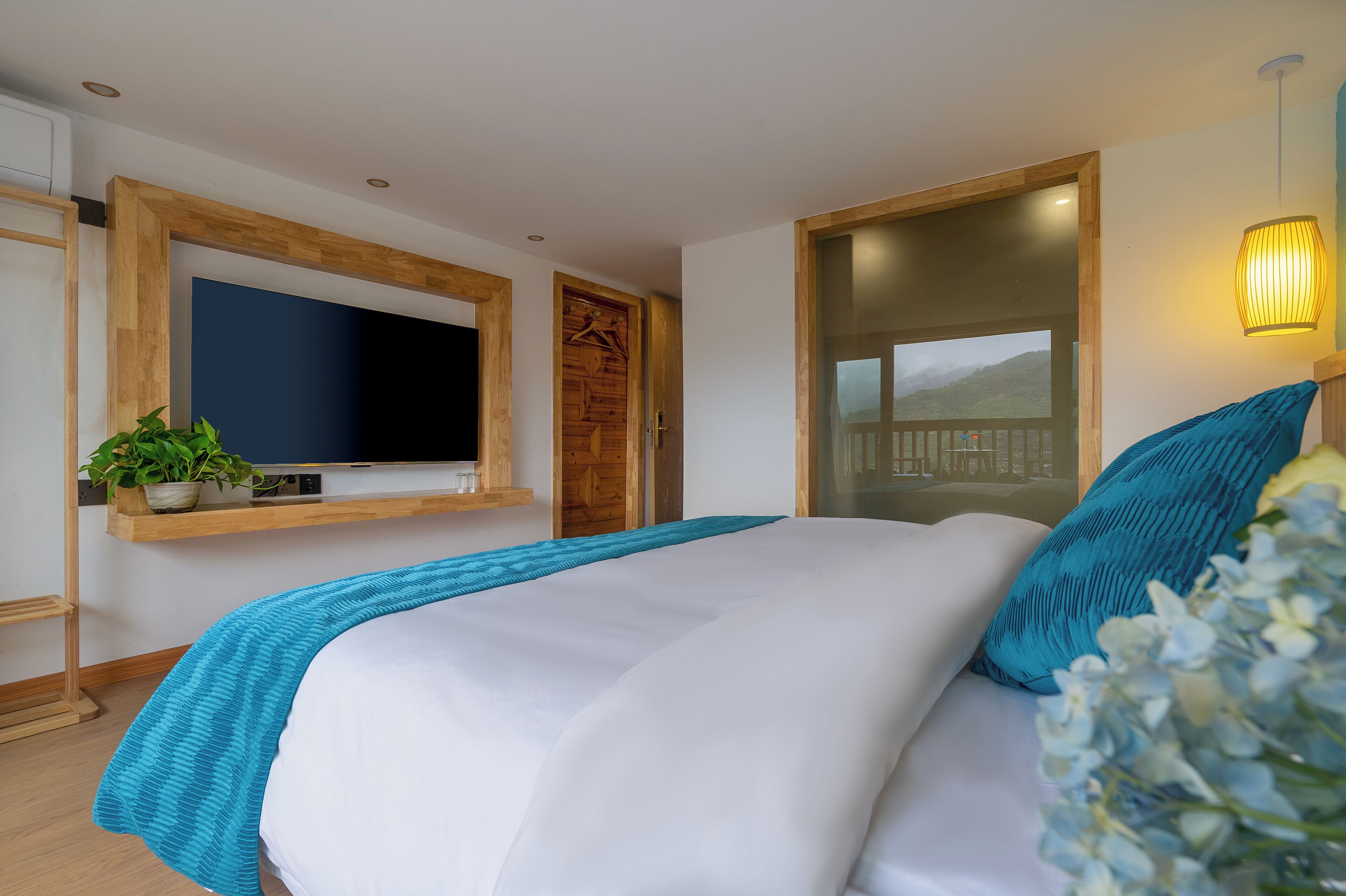 Xijiang Yunting Light Luxury Panoramic 3*