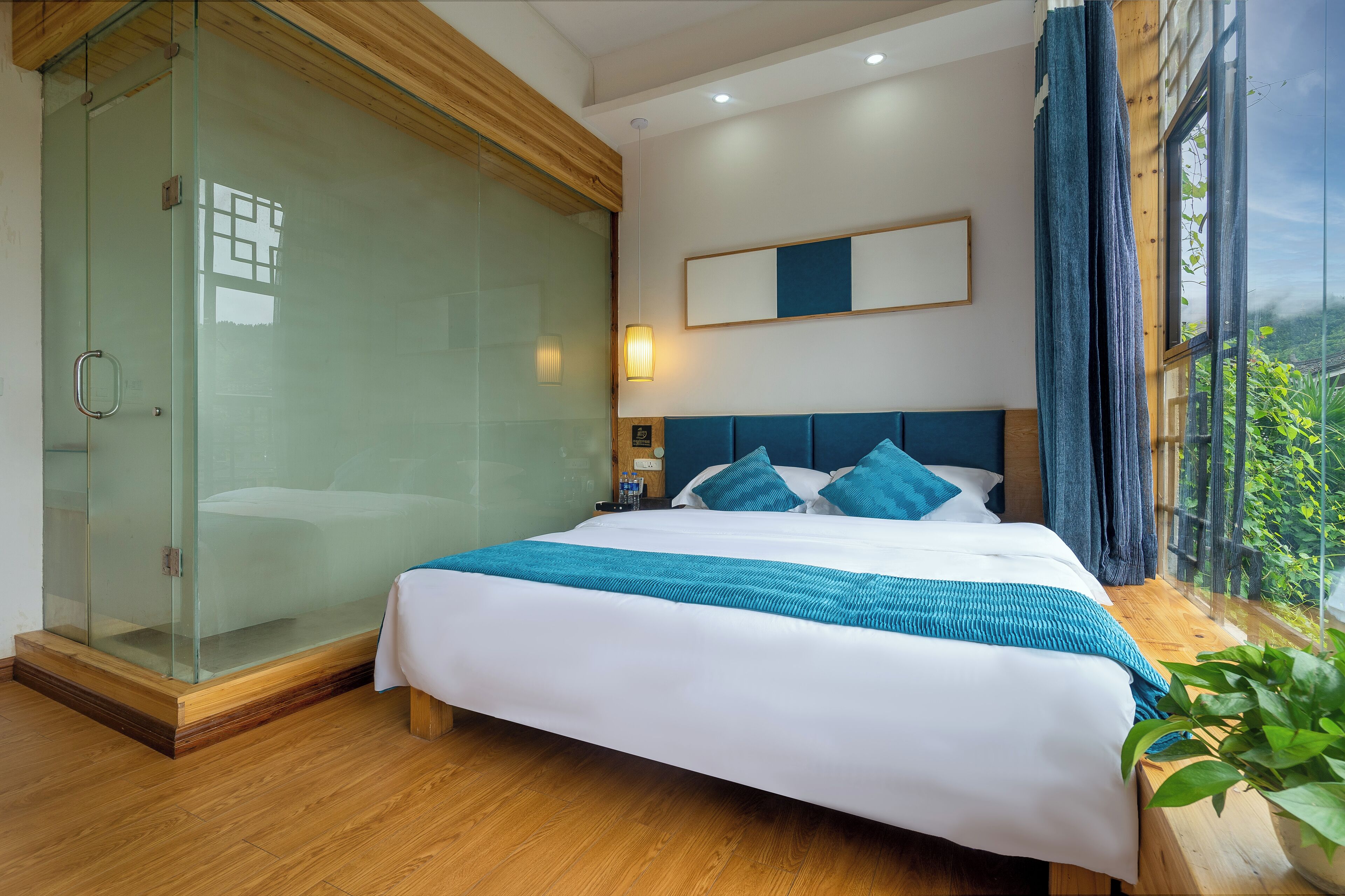 Xijiang Yunting Light Luxury Panoramic 3*