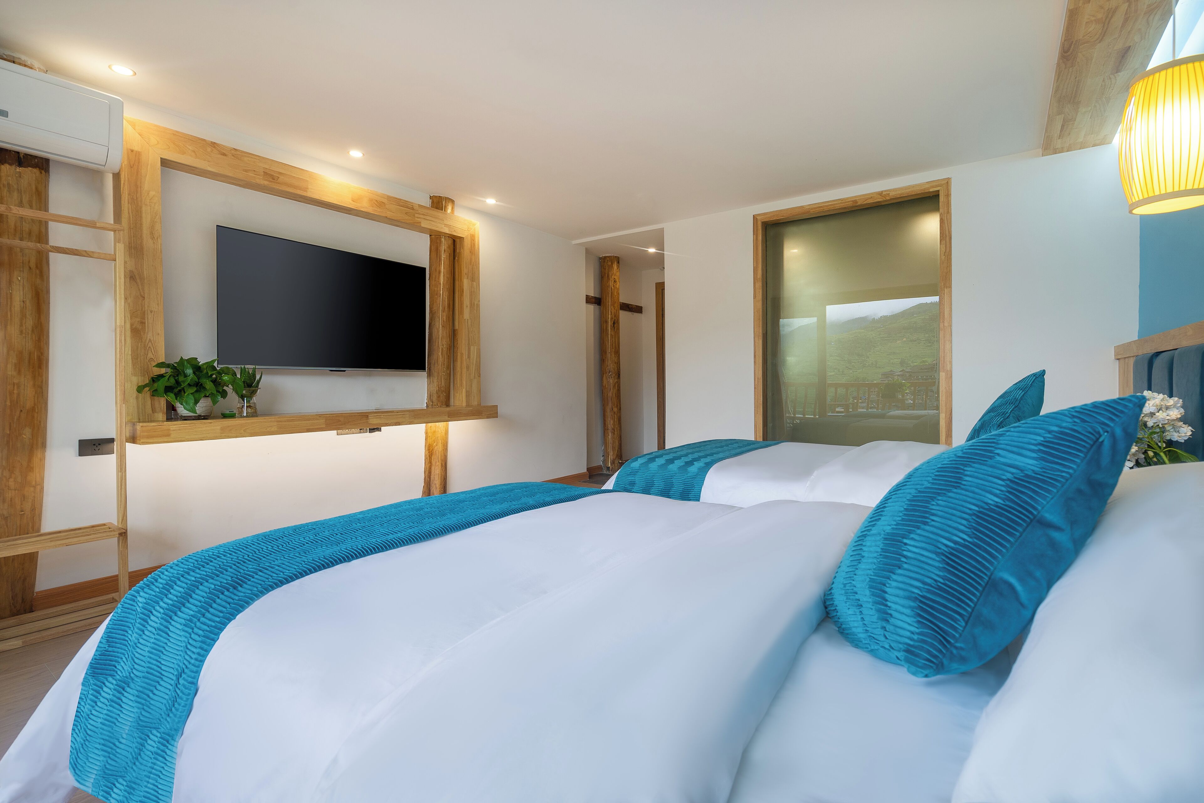 Xijiang Yunting Light Luxury Panoramic 3*