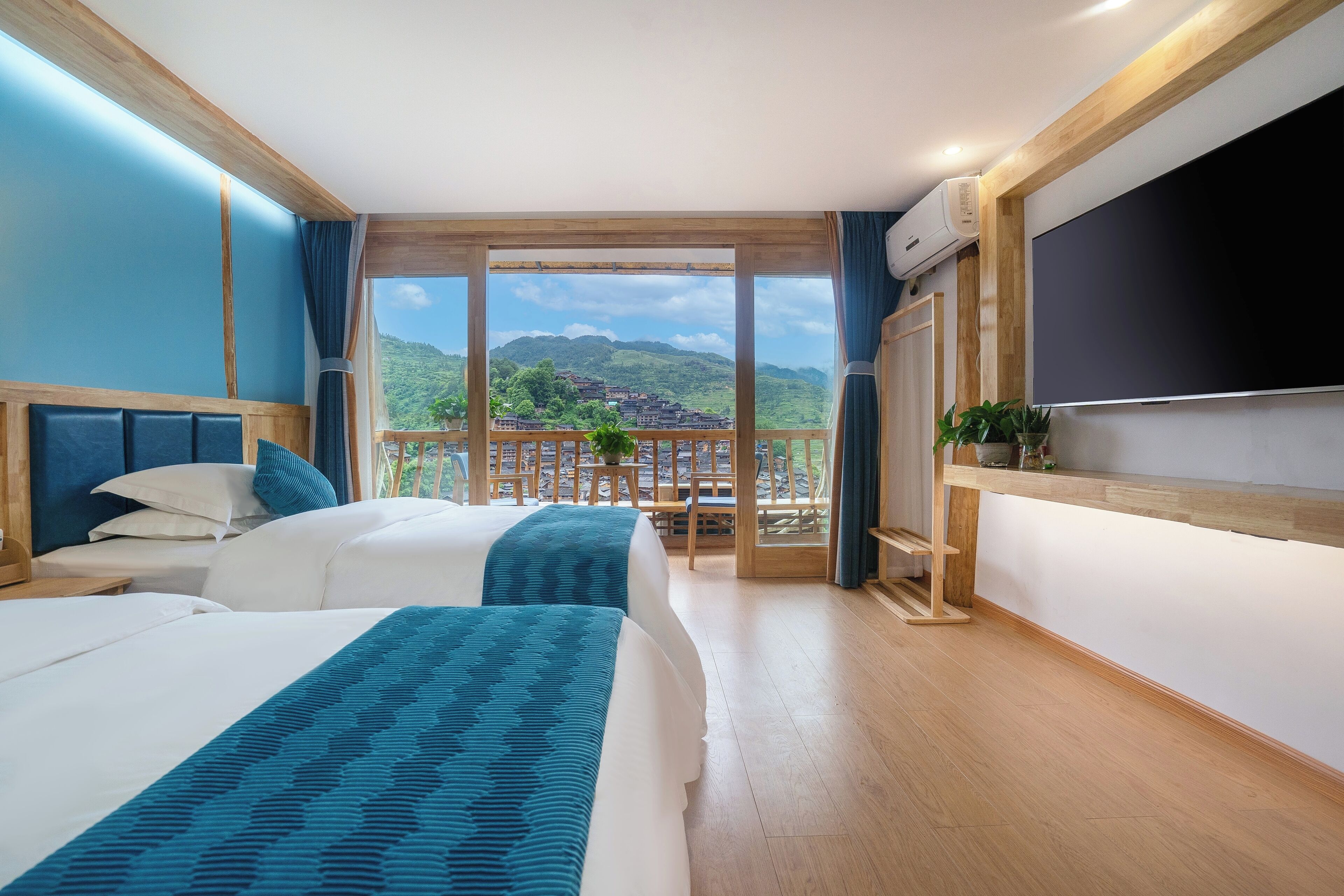 Xijiang Yunting Light Luxury Panoramic 3*