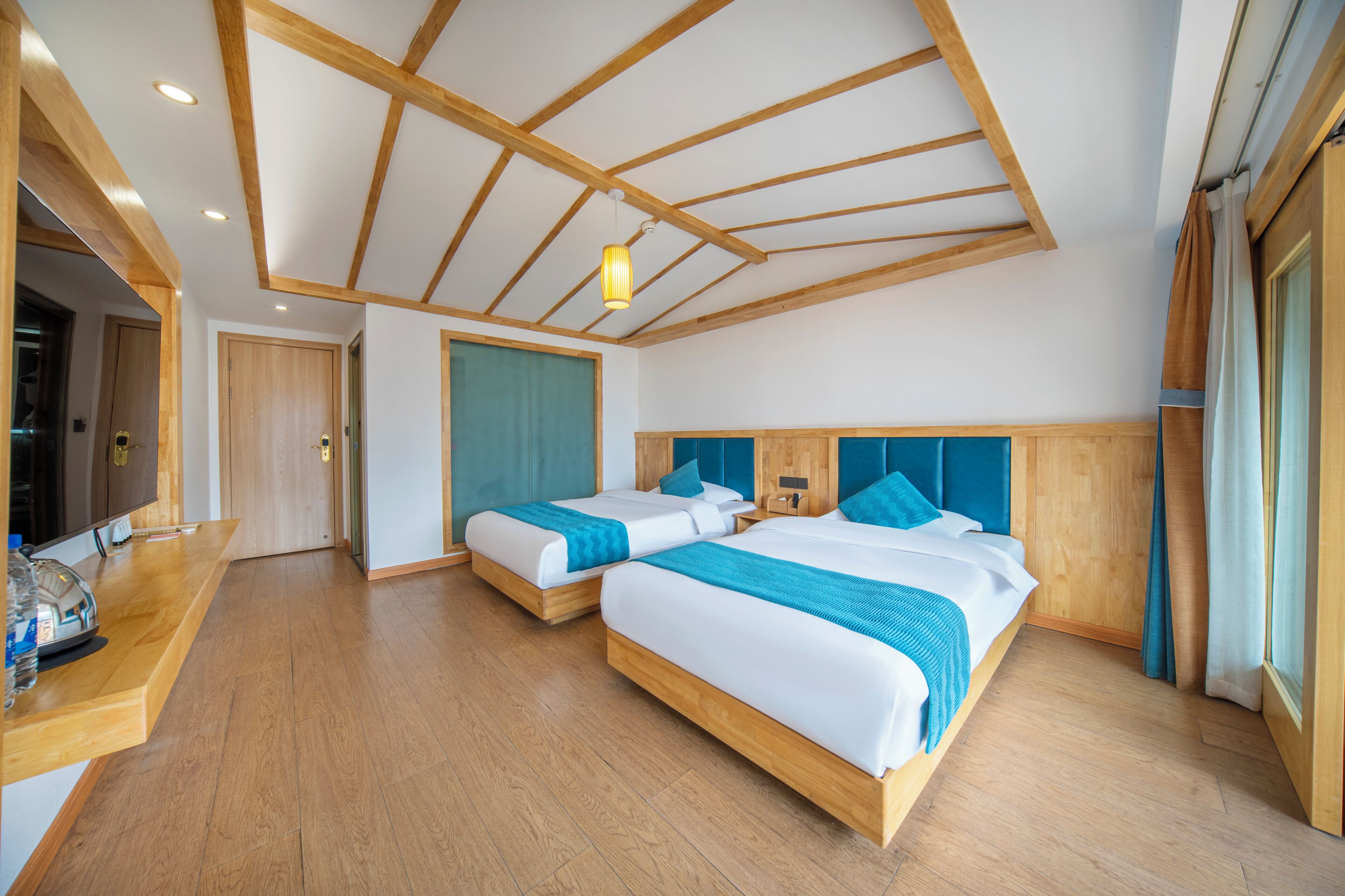 Xijiang Yunting Light Luxury Panoramic 3*