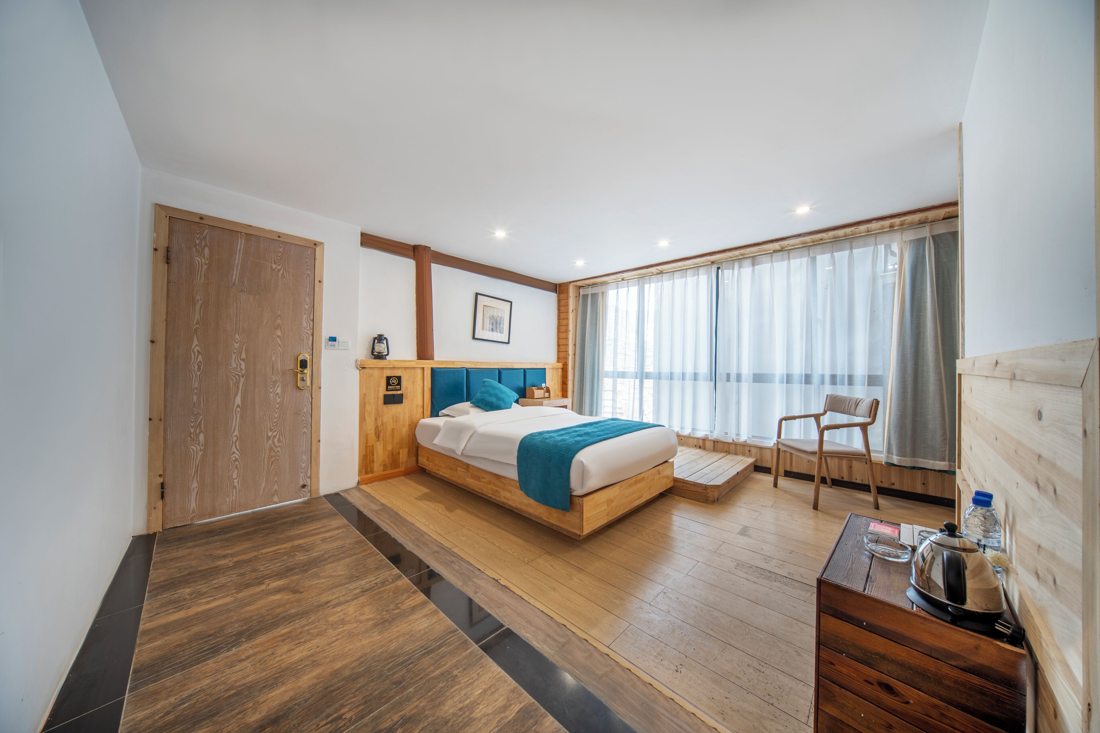 Xijiang Yunting Light Luxury Panoramic 3*