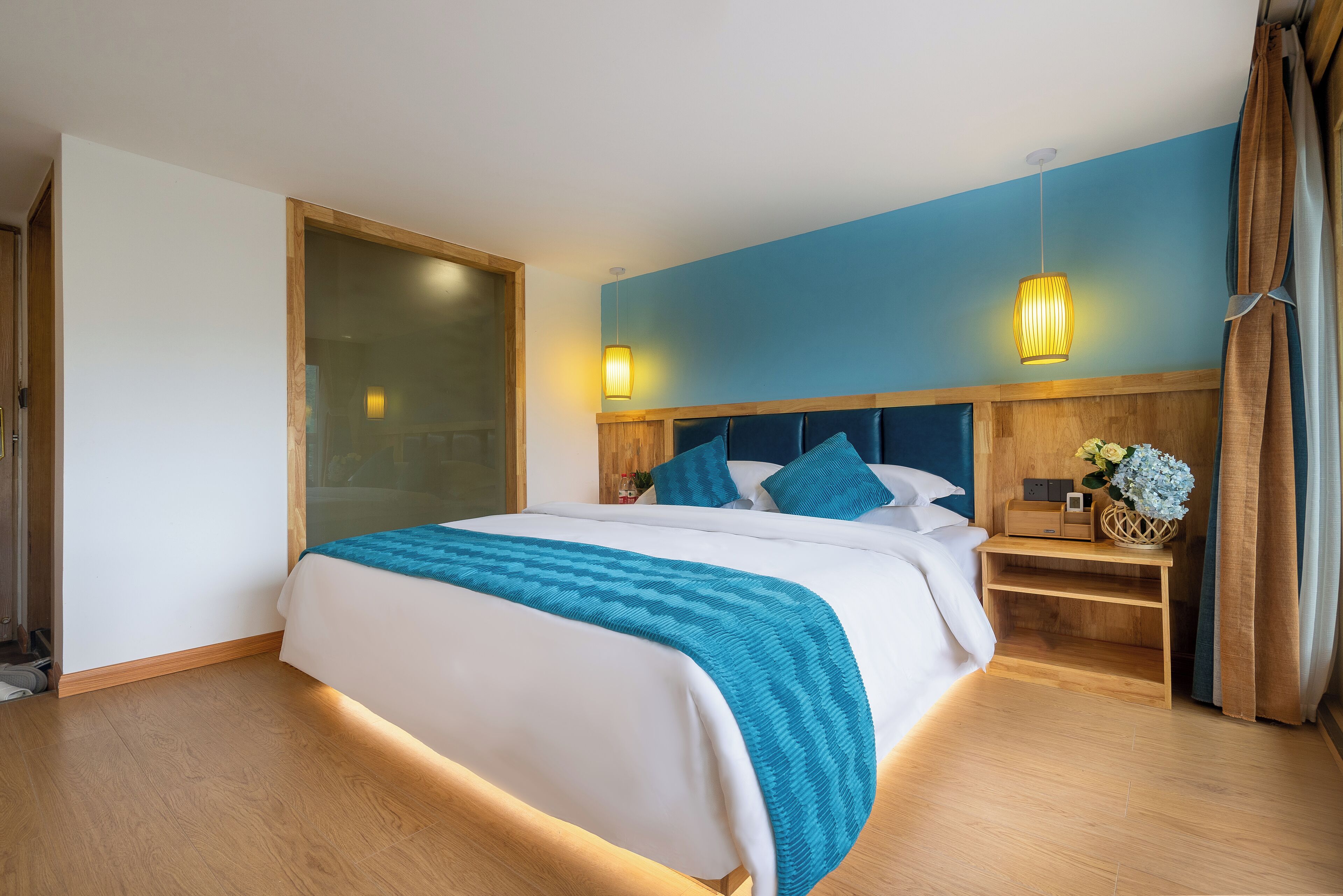 Xijiang Yunting Light Luxury Panoramic 3*