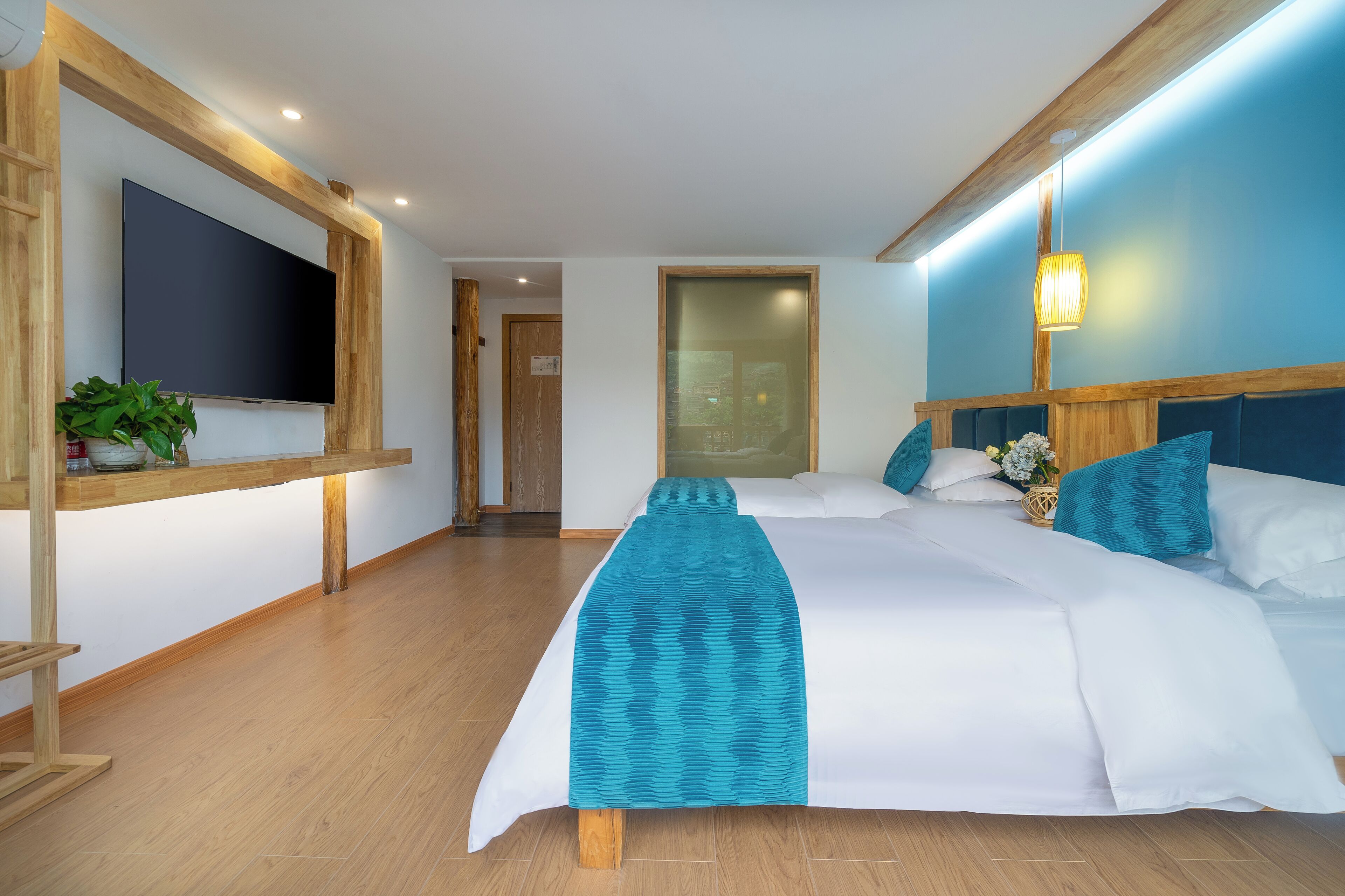Xijiang Yunting Light Luxury Panoramic 3*