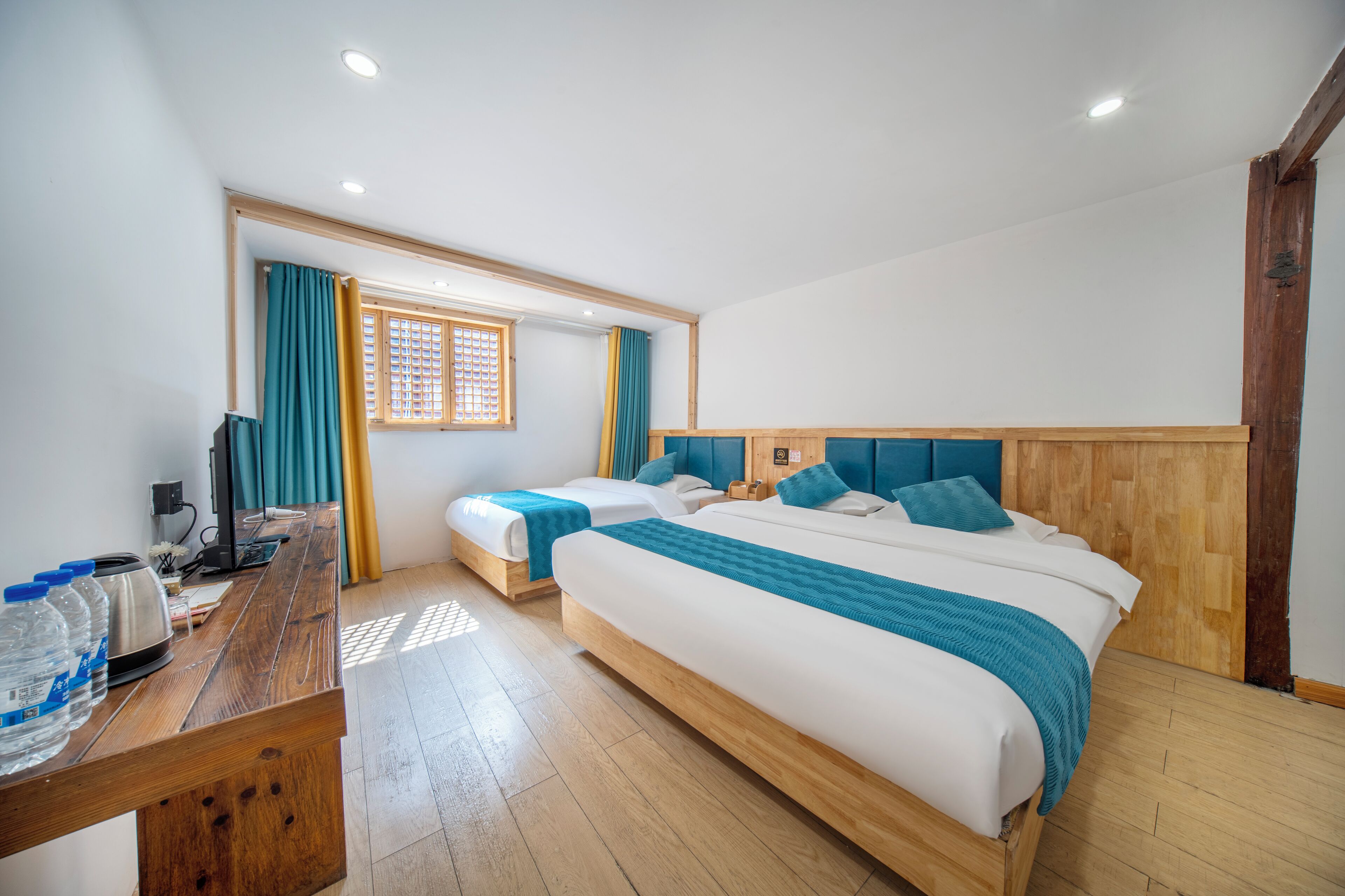 Xijiang Yunting Light Luxury Panoramic 3*