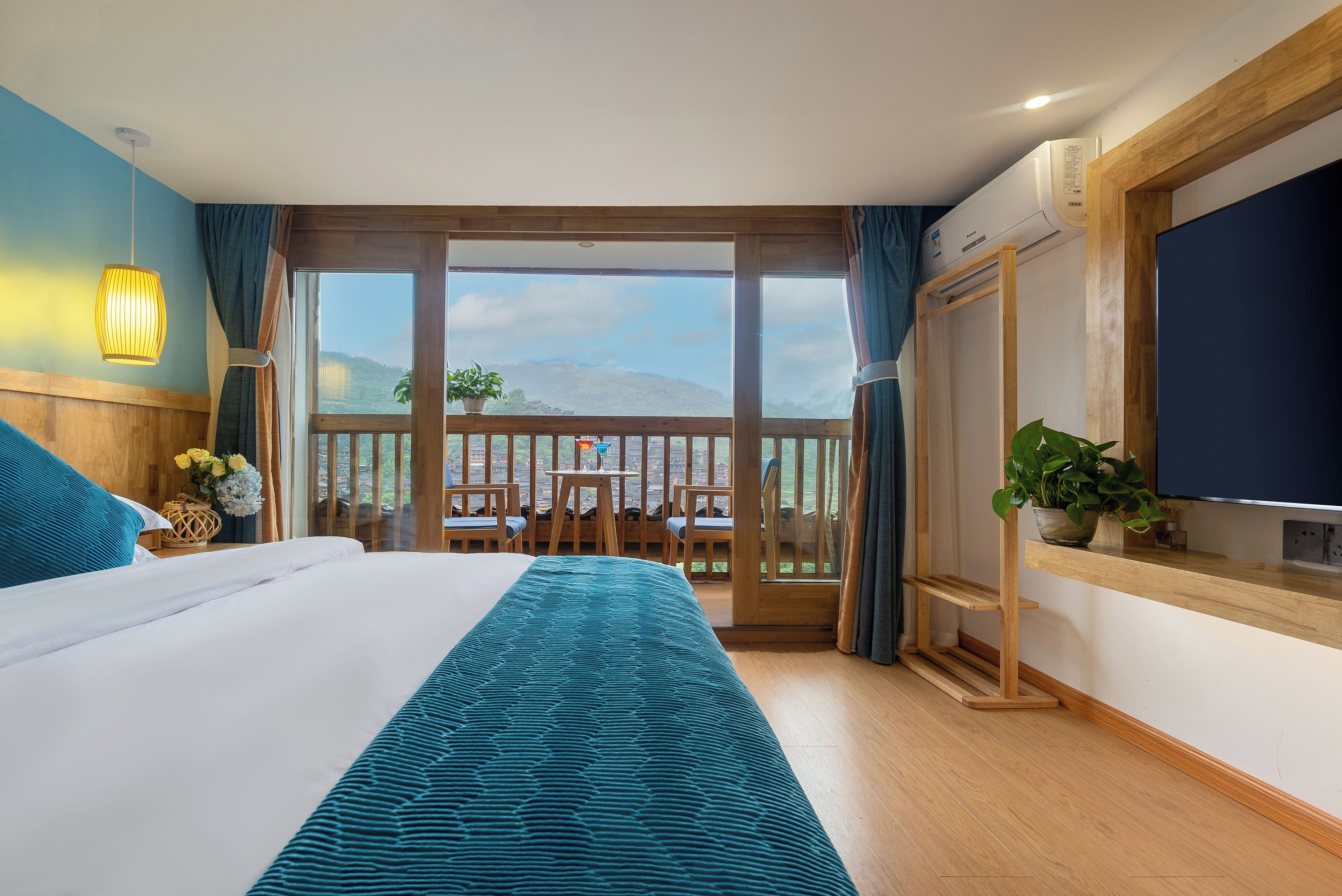 Xijiang Yunting Light Luxury Panoramic 3*