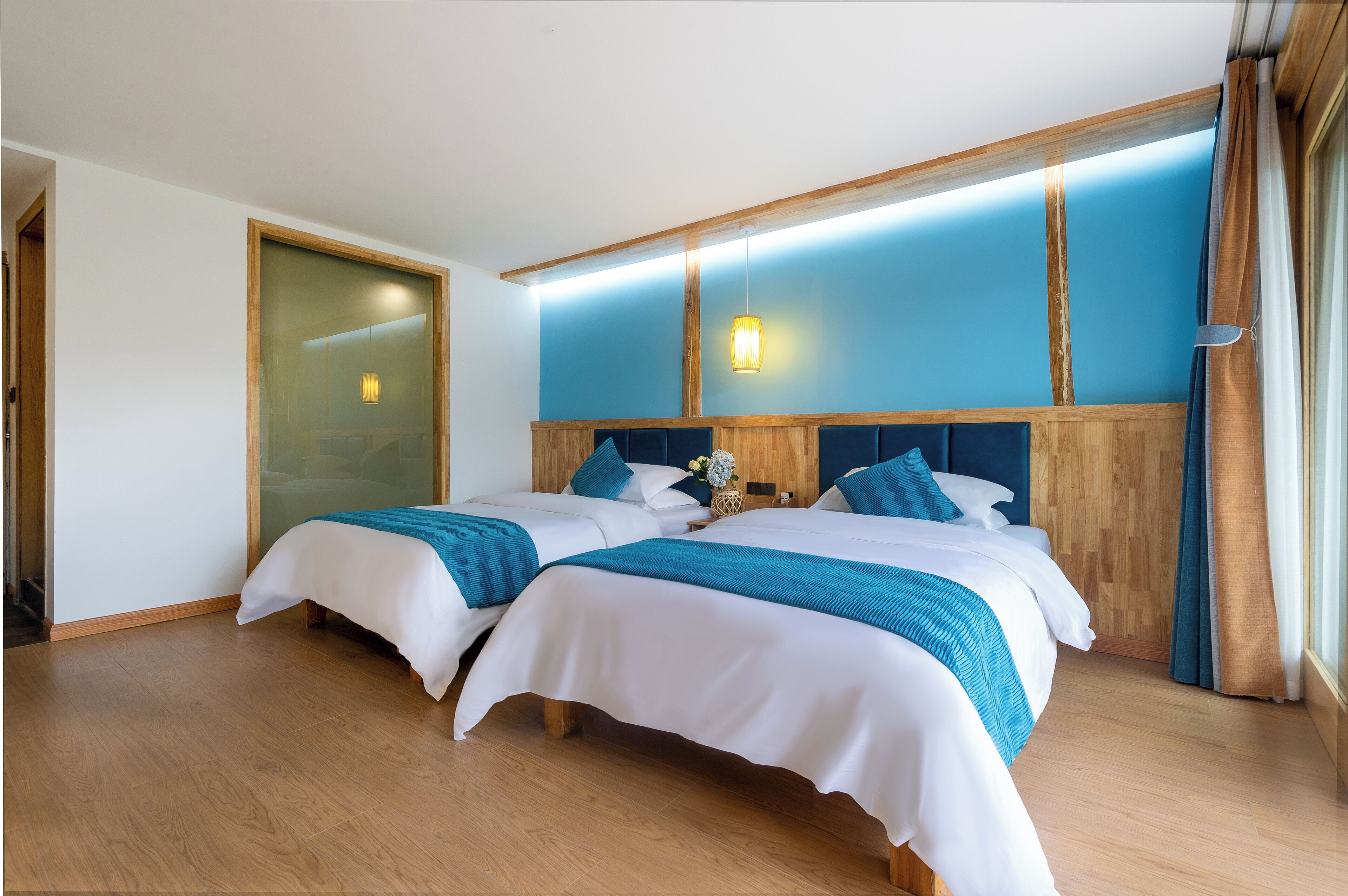 Xijiang Yunting Light Luxury Panoramic 3*