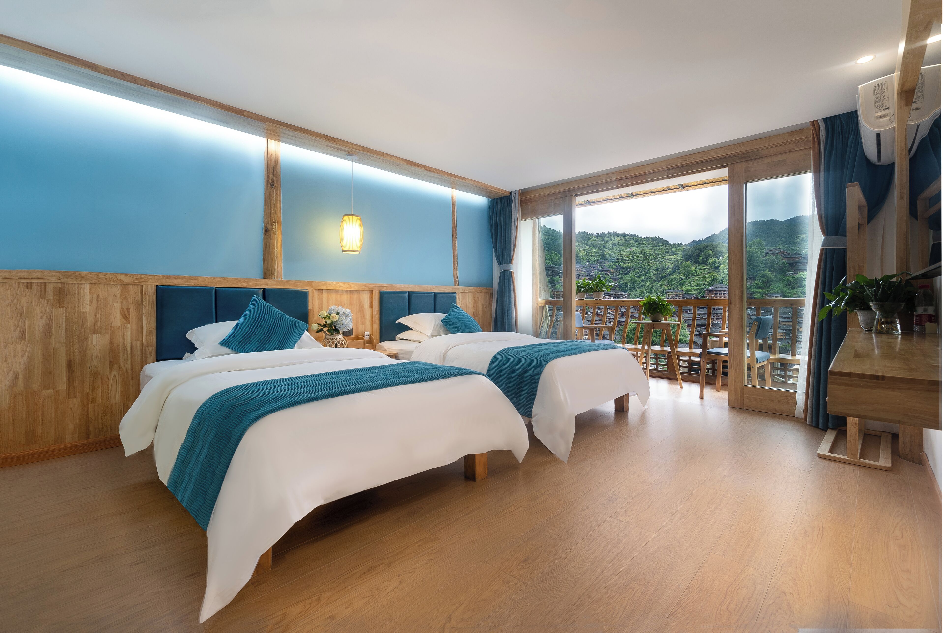 Xijiang Yunting Light Luxury Panoramic 3*