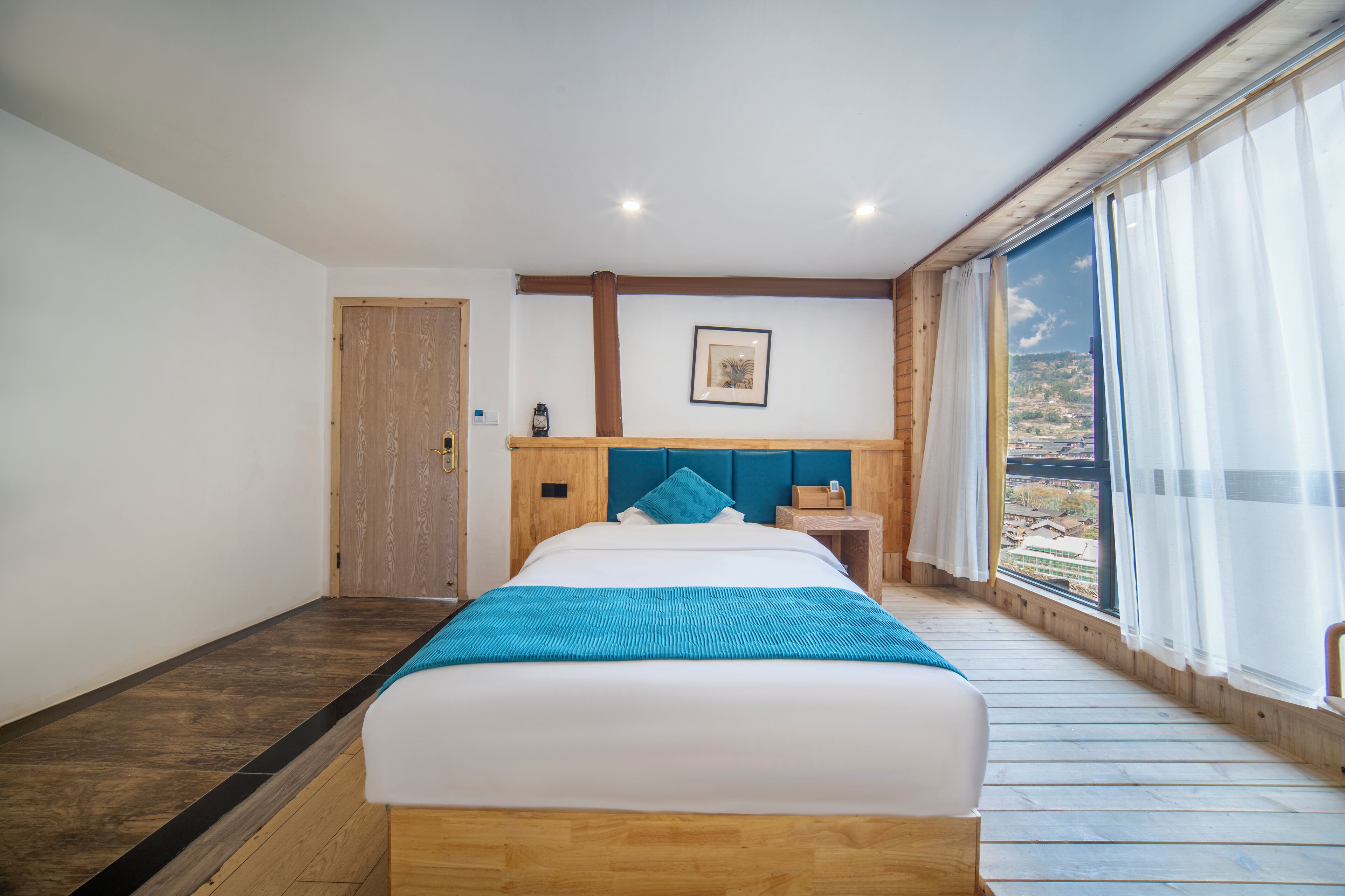 Xijiang Yunting Light Luxury Panoramic 3*