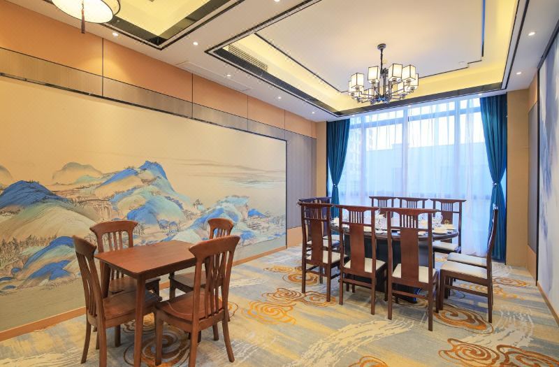 Vienna International Hotel (Yangzhou Yangzijiang South Road) 3*