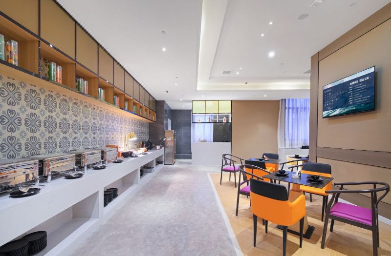 Vienna International Hotel (Yangzhou Yangzijiang South Road) 3*