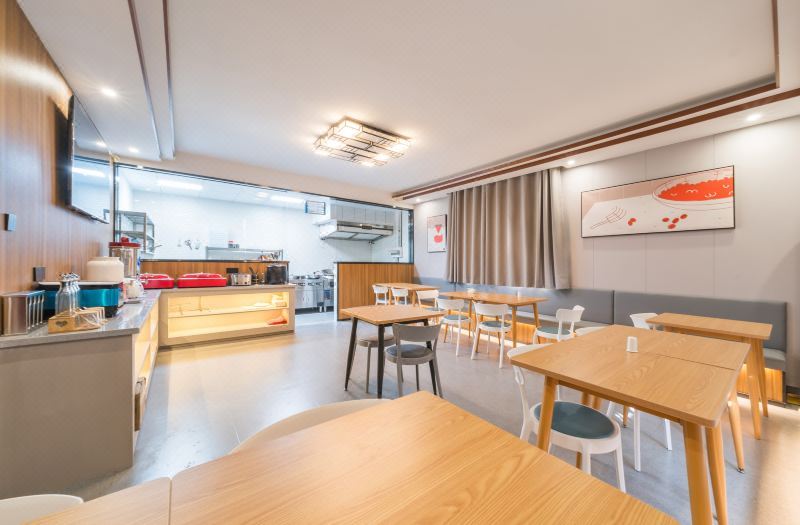 Shankee Coffee Style Hotel (Aksu Taibai Shopping Center) 2*