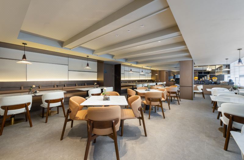 Atour Hotel Chengdu Wenjiang Fengxihe Subway Station 4*