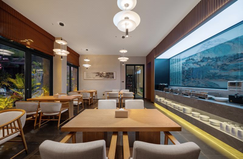 QIANNA HOTEL GLORIOUS(Luanchuan Laojunshan) 3*