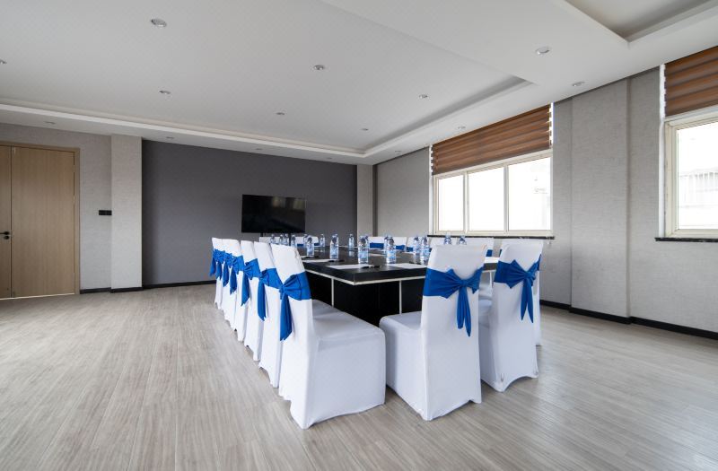 FUNYANG Hotel (Chengyang Railway Station, Qingdao) 2*