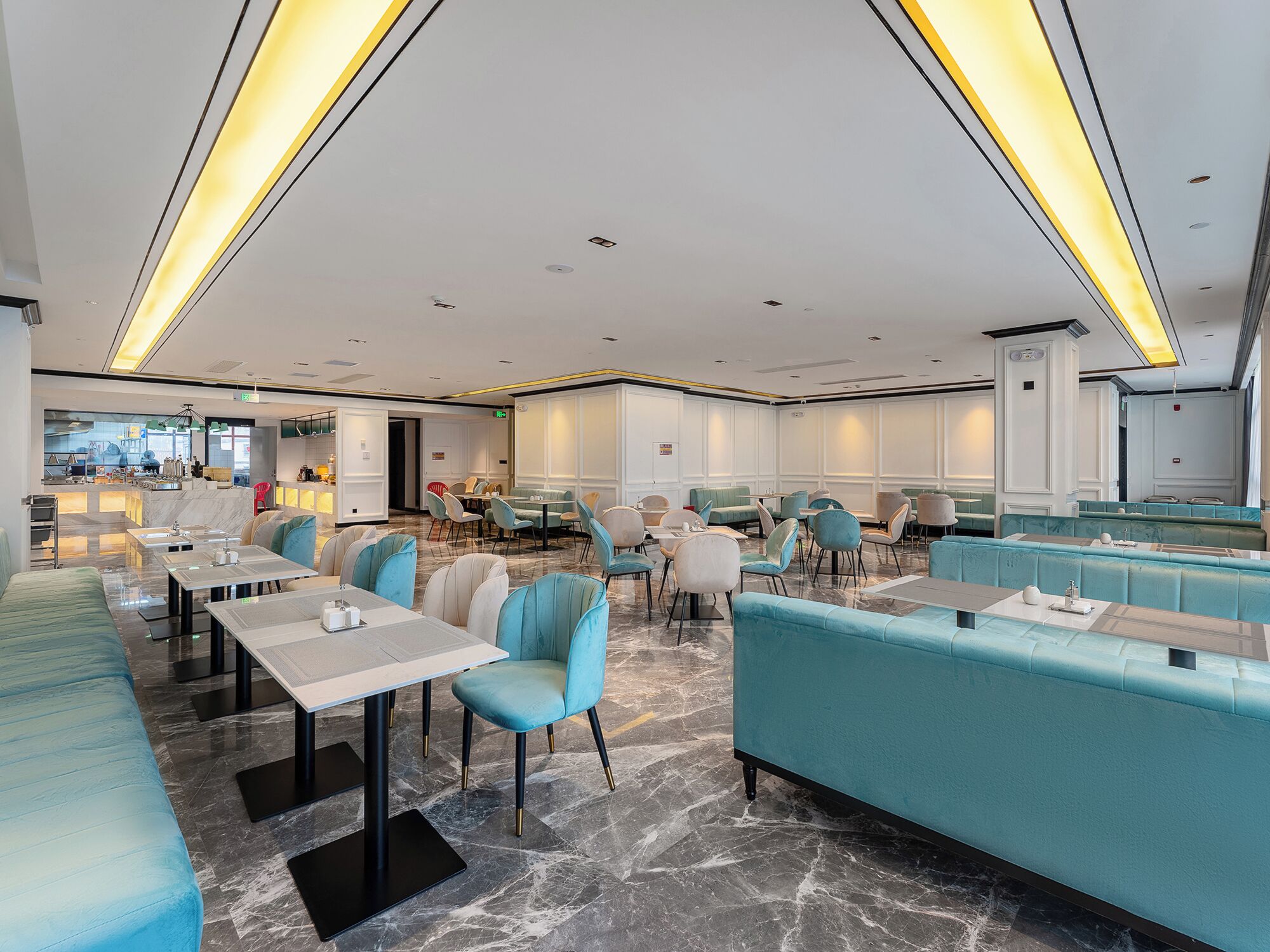 xana Hotel 3*
