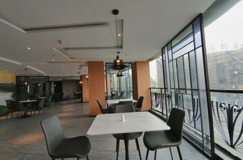 Qing Teng Yi Su Hotel (Ningbo Beilun Ning Vocational College Store) 3*