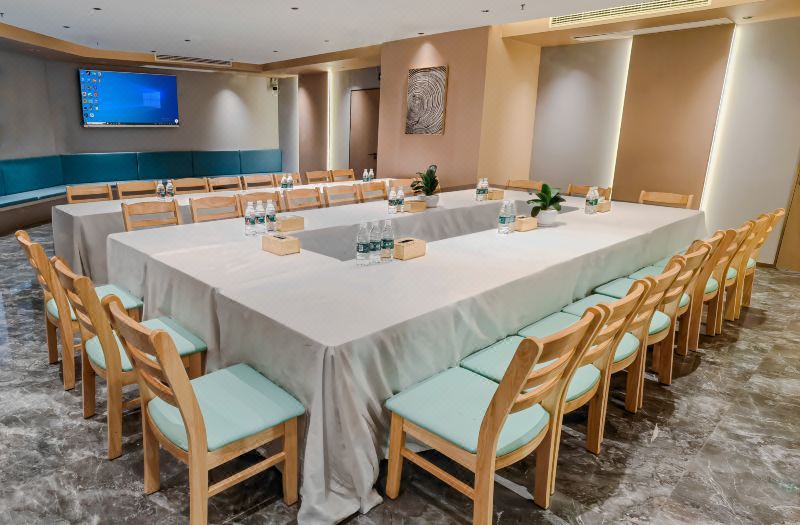 fengji hotel 3*
