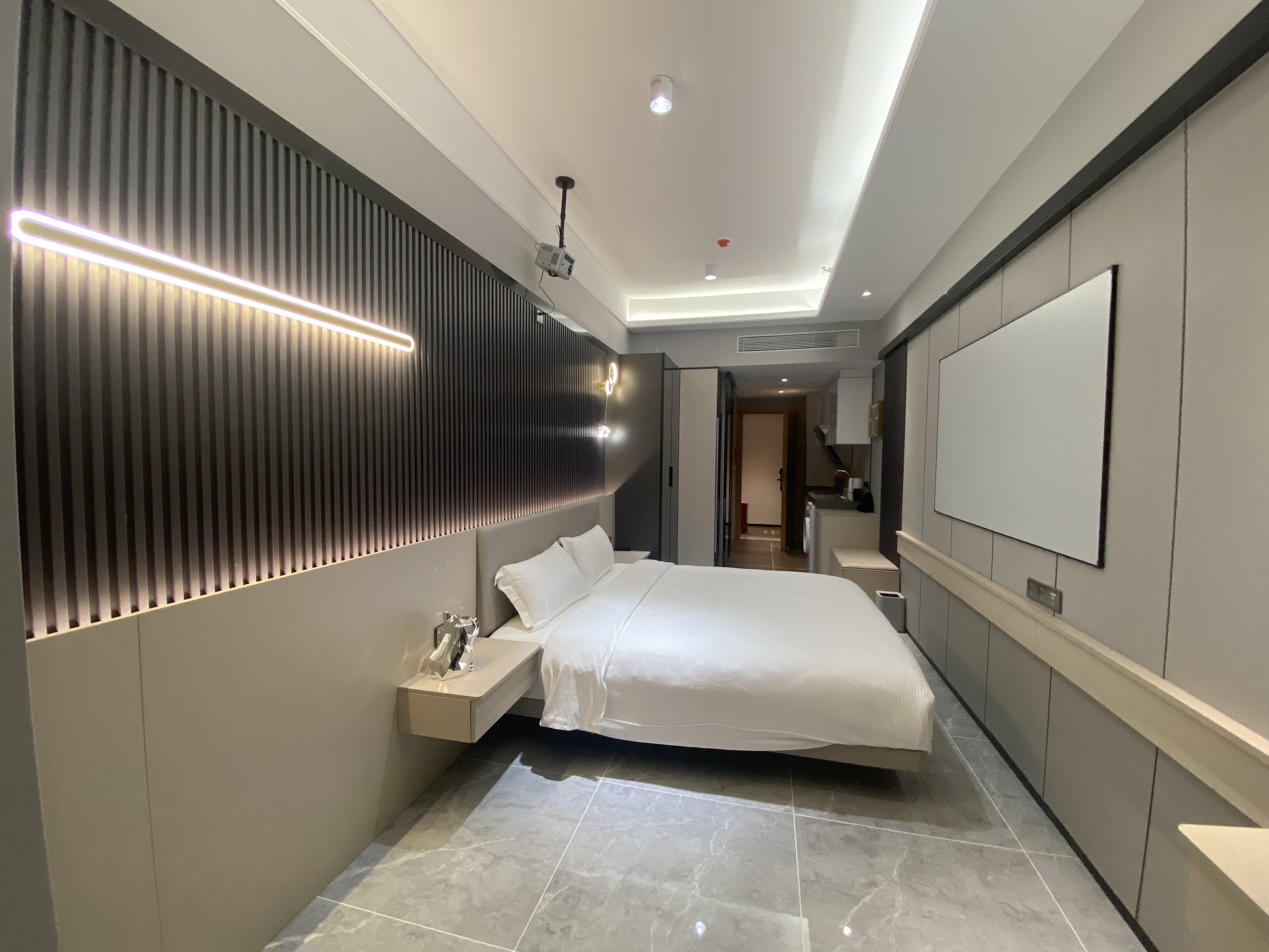 Dorman Enjoy Hotel 2*