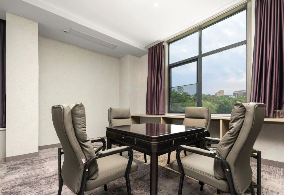 Xinan Anbang Business Hotel 3*