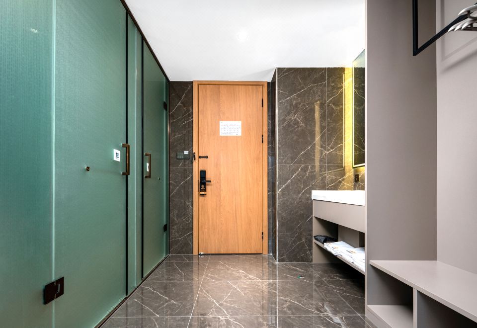 Xinan Anbang Business Hotel 3*