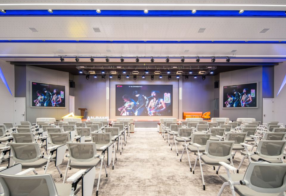 Xinan Anbang Business Hotel 3*