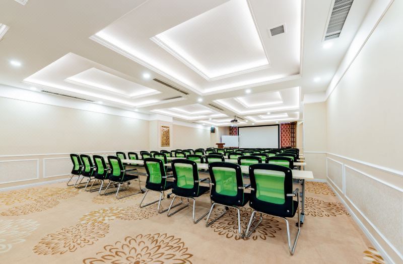 ECHARM Hotel (Baotou Qingshan Wangfujing Branch) 3*