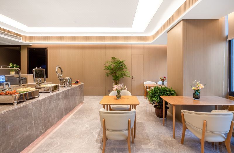 Chongqing Yifan Ying Hotel (Jiangnan Changjiang Inn) 3*