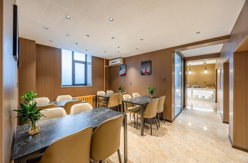 Jifeng Hotel (Harbin Railway Station Harbin Institute of Technology Branch) 3*