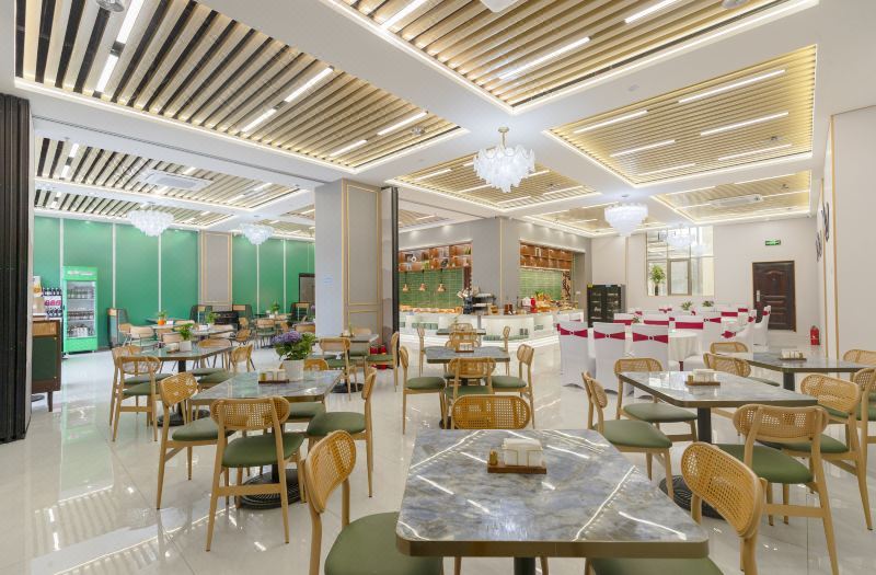 Licheng Ruixuan Hotel 3*