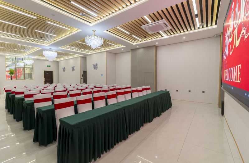 Licheng Ruixuan Hotel 3*