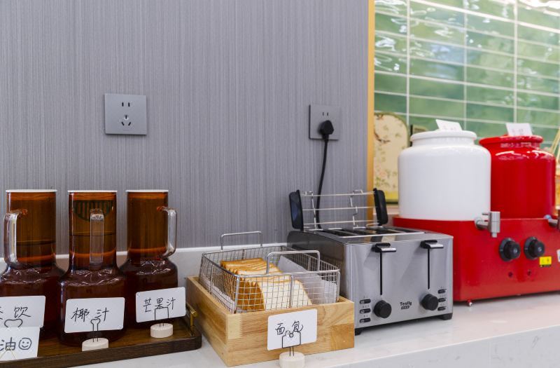 Licheng Ruixuan Hotel 3*