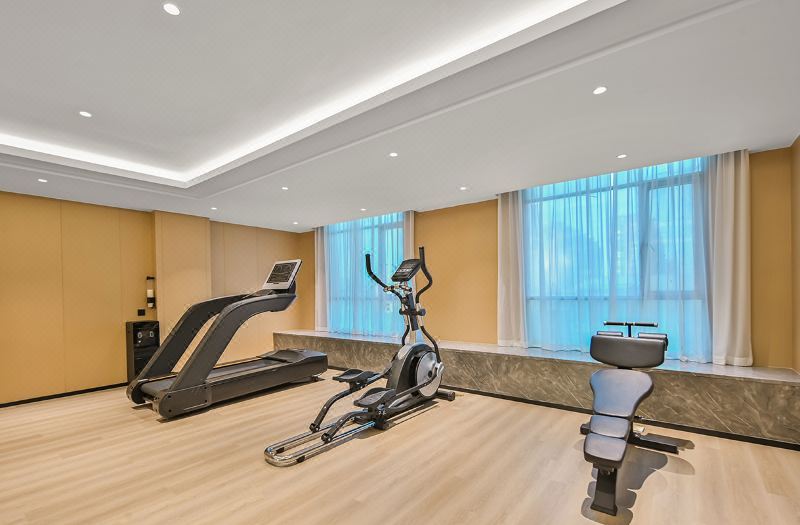 Yuebo International Hotel 2*