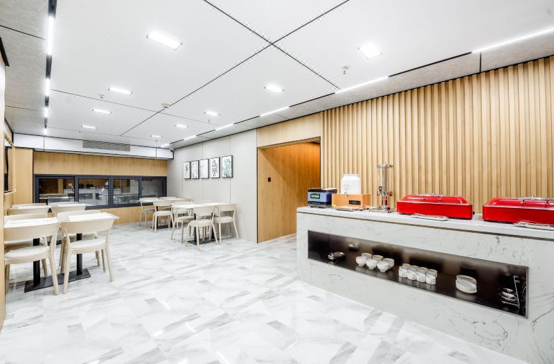 Thank Hotel Premium Guiyang Guanshanhu District Central Park Store 2*