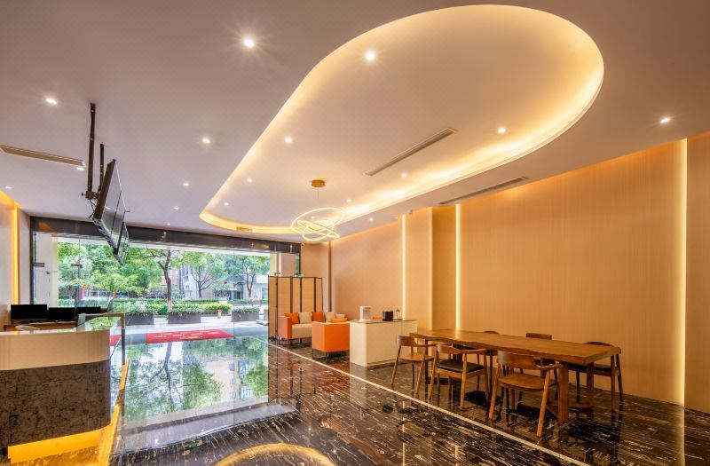Jifeng Hotel (Hangzhou 303 Life Square Jinjiadu Subway Station Branch) 3*