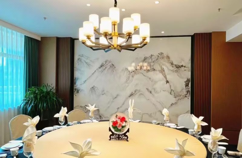 DONGSHAN HUAYUE HOTEL 3*