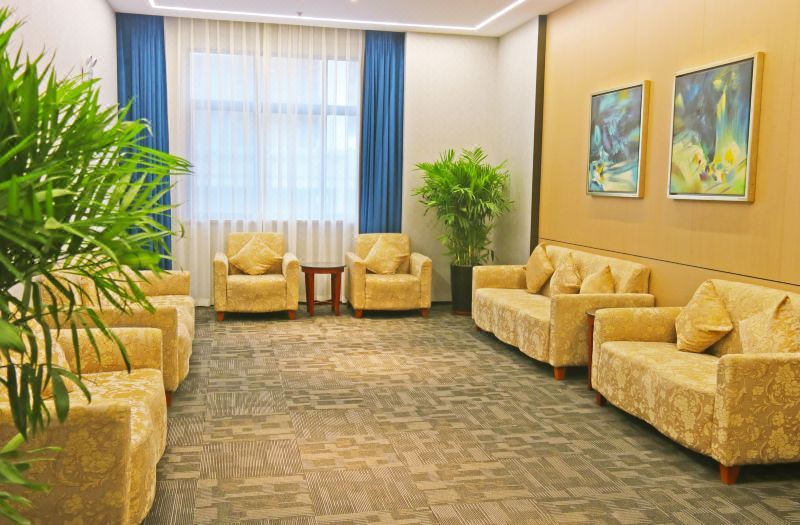DONGSHAN HUAYUE HOTEL 3*