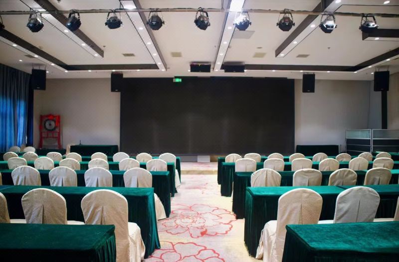DONGSHAN HUAYUE HOTEL 3*