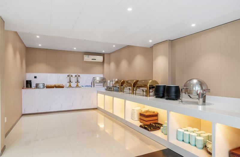Elong Yam Hotel (Chongqing Shapingba Ciqikou Subway Station) 3*