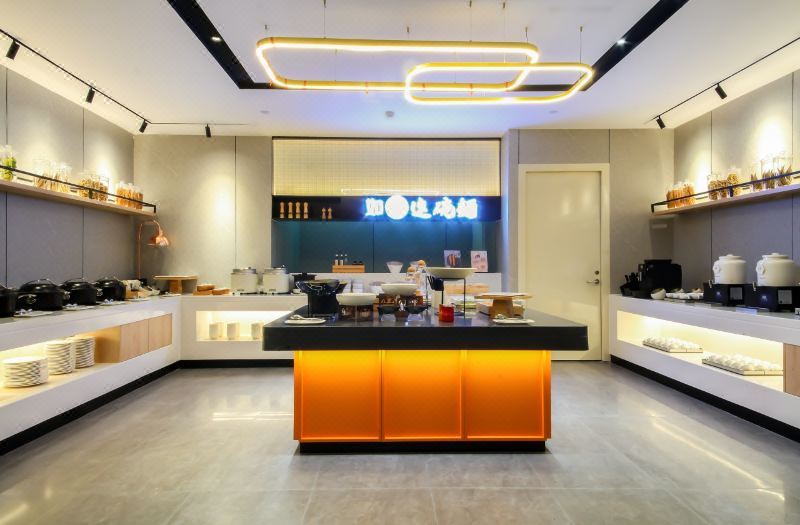 Homeinn Plus Hotel (Tianjin Olympic Sports Center Huayuan Subway Station) 3*