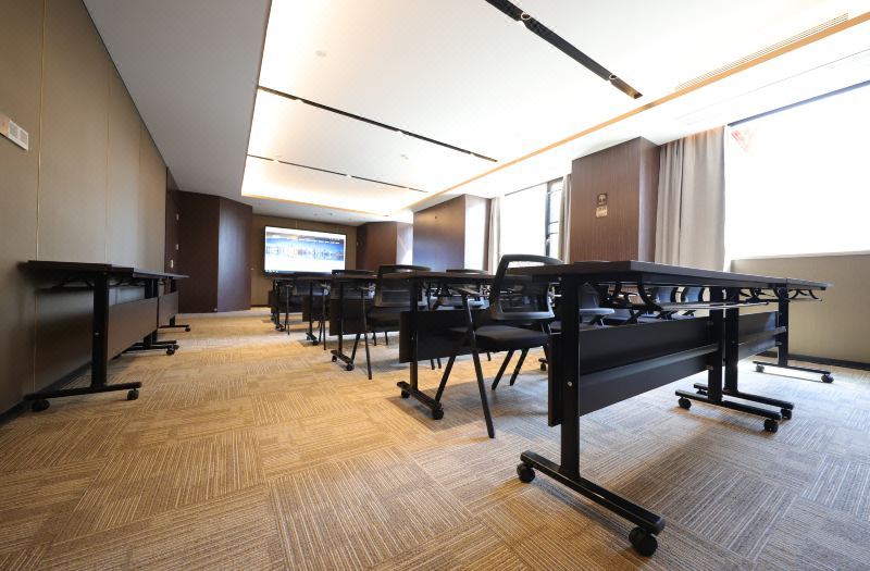 Homeinn Plus Hotel (Nanjing Sun Yat-sen's Mausoleum Area Maqun Subway Station) 3*