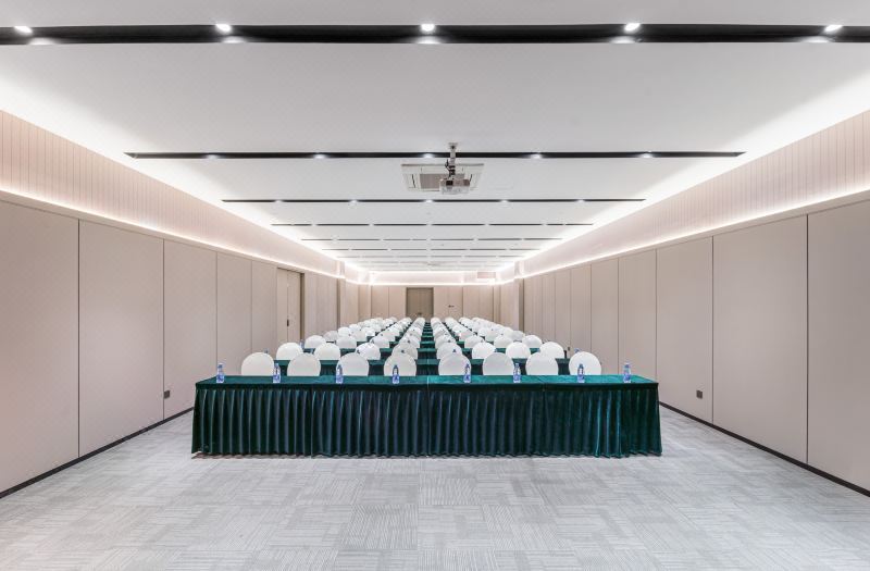 Homeinn Plus Hotel (Weifang Linqu County Government) 3*