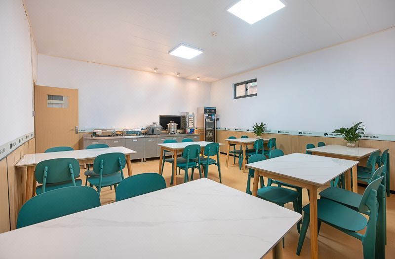 Homeinn Ripple Hotel (Sanmenxia Mianchi Ten Thousand People Square County Government) 2*