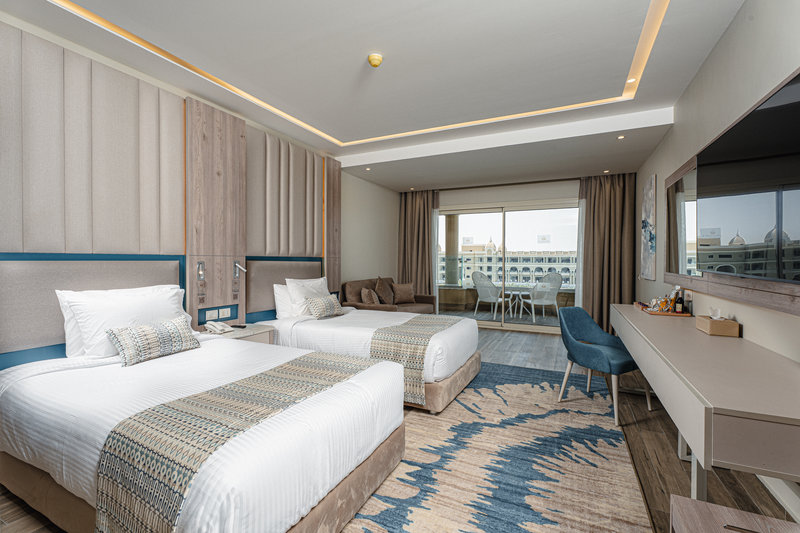 Titanic Pearl 5*