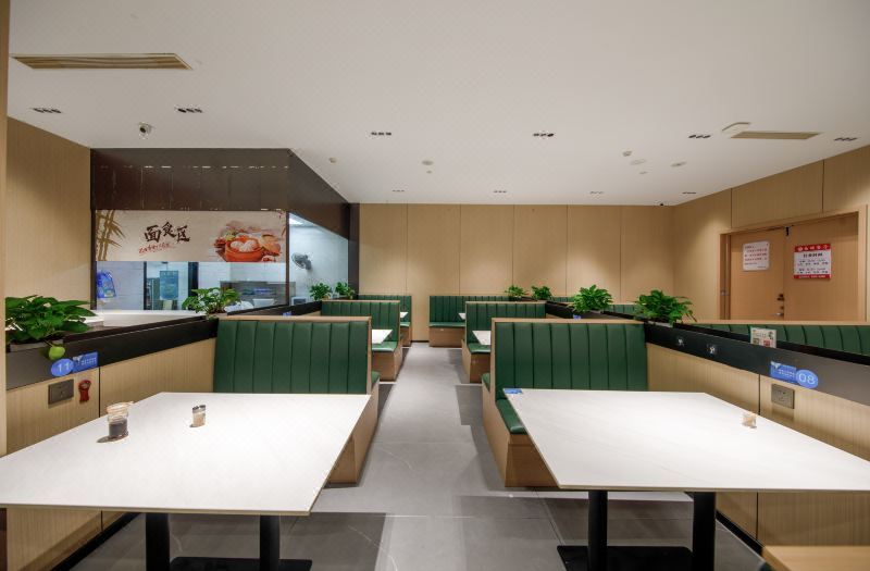 Urba Hotel (Lishui College Central Hospital) 3*