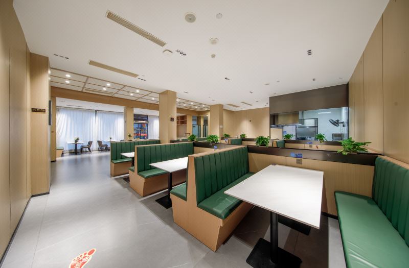 Urba Hotel (Lishui College Central Hospital) 3*