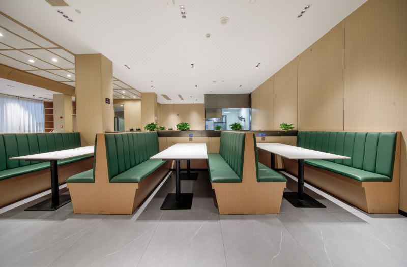 Urba Hotel (Lishui College Central Hospital) 3*