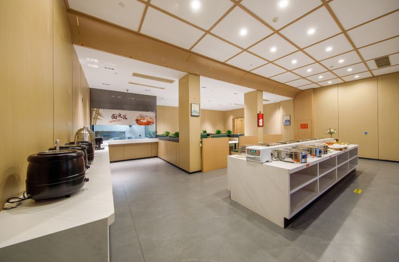 Urba Hotel (Lishui College Central Hospital) 3*